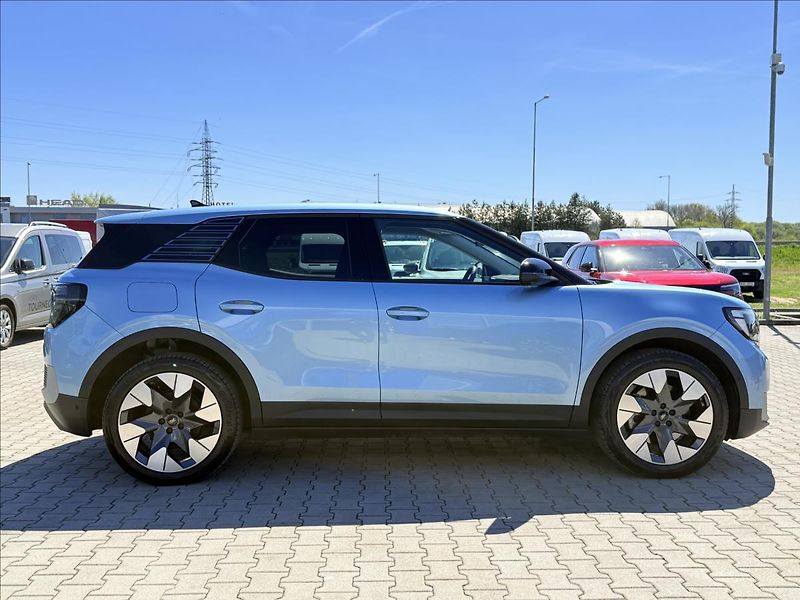 Ford Explorer BEV Premium 210kW - fotka 6 z 36