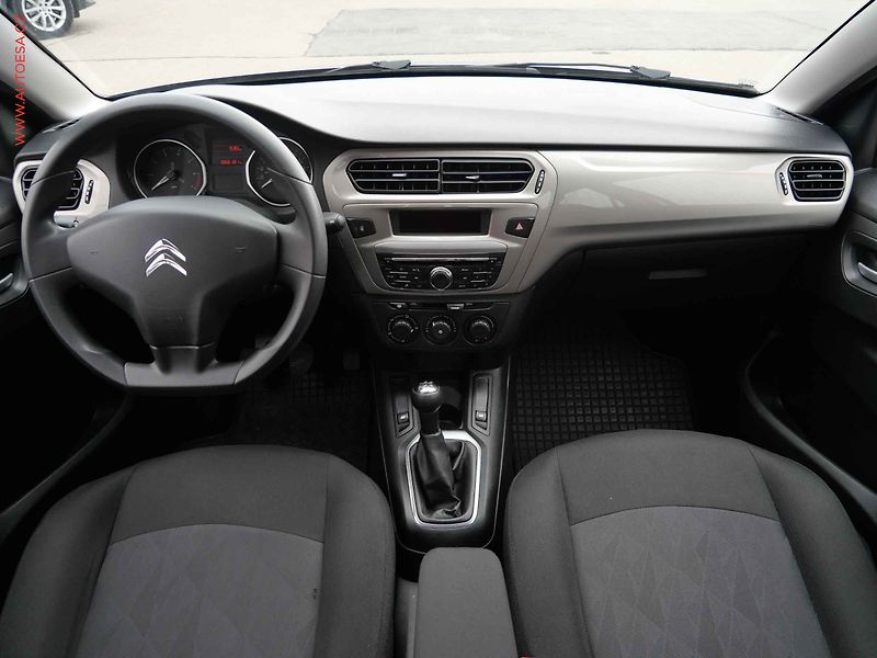 Citroën C-Elysée (2019) 1.2 PT, ČR, AC, tempo - fotka 8 z 17