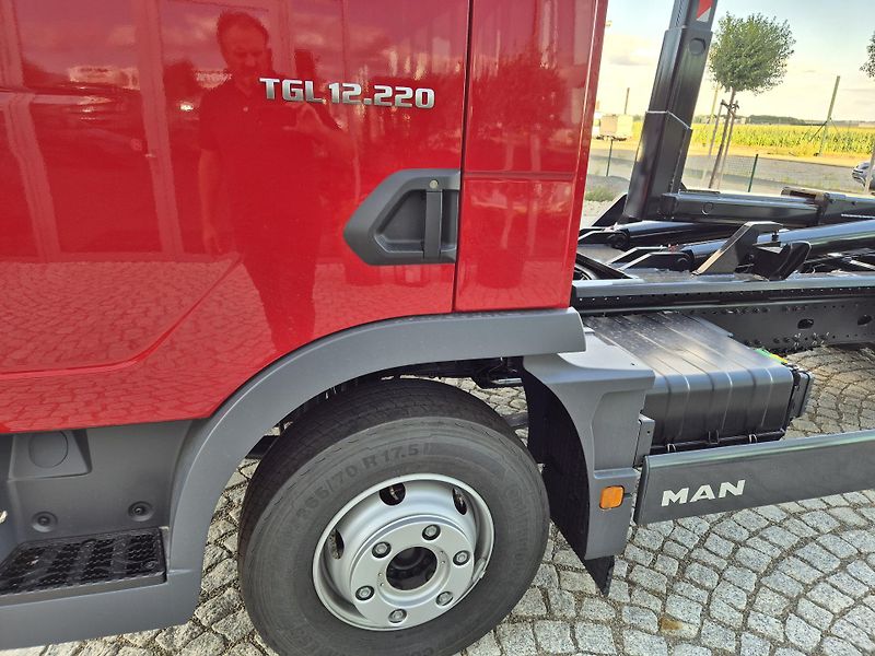 MAN TGL 12.220 NOSIČ KONTEJNERU 8T - fotka 7 z 15