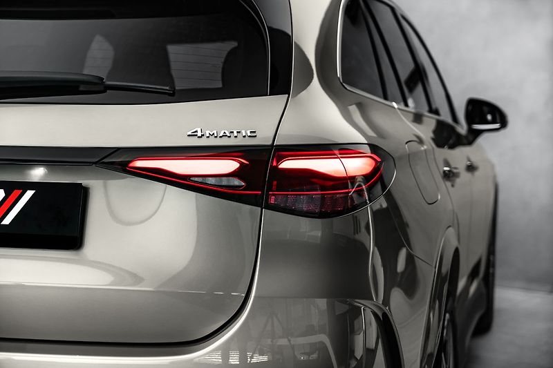 Mercedes-Benz GLC AMG 4M Nappa HuD - fotka 10 z 22