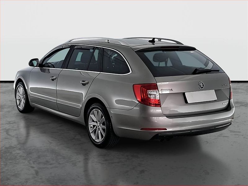 Škoda Superb (2014) Ambition 1.6 TDI, Navi - fotka 4 z 18