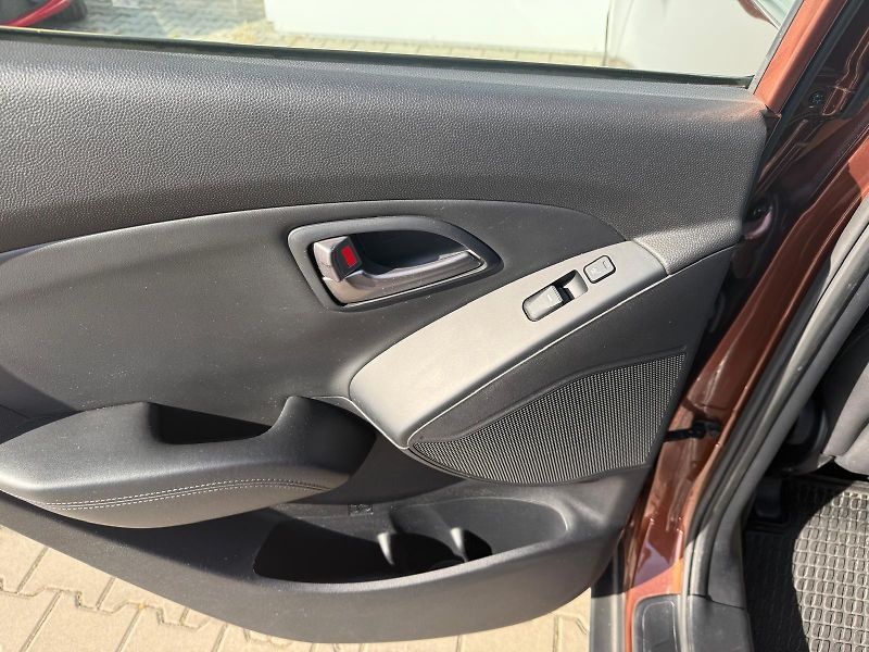 Hyundai ix35 1.6 GDi 99kW - fotka 22 z 26