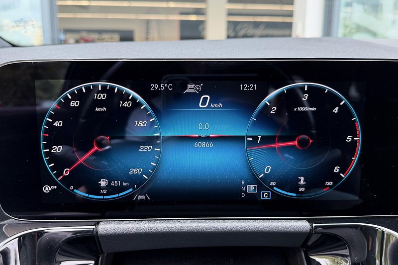Mercedes-Benz GLA (2021) GLA 220d 4Matic AMG Line - fotka 63 z 121