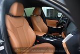 BMW Řada 3 320d xDrive M-SPORT ČR 1.M - náhled 17