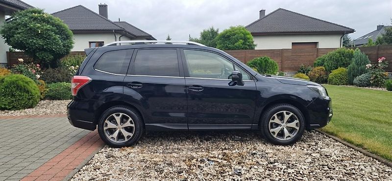 Subaru Forester 2.0 benzin 110 kw 4x4 - fotka 14 z 43