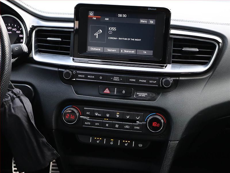Kia Pro_Ceed (2019) GT-Line 1.4 T-GDI, Serv.kniha - fotka 10 z 17
