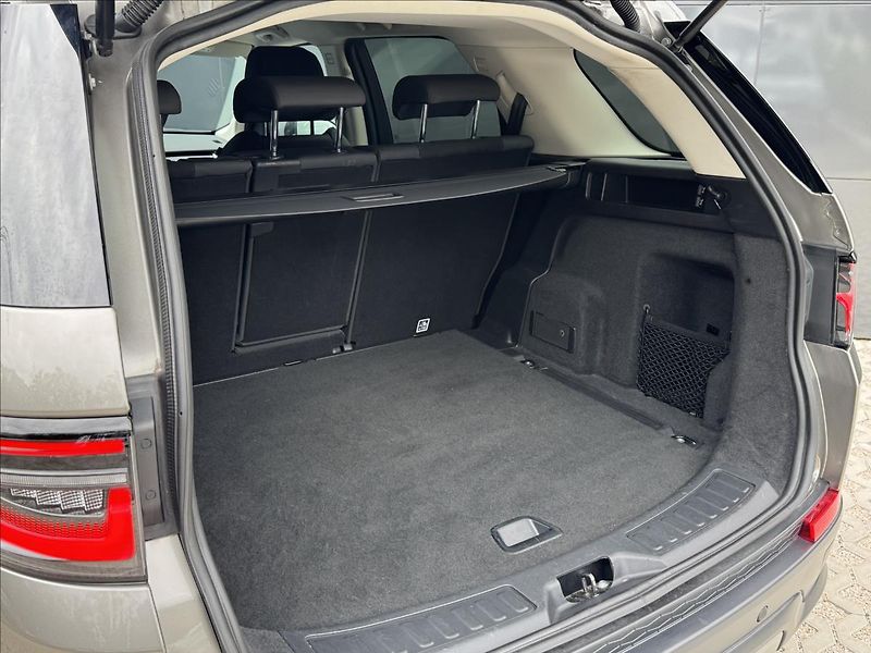 Land Rover Discovery Sport 2,0 P200 S 4WD AT ČR DPH - fotka 14 z 28