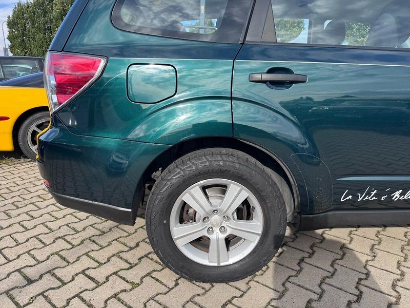 Subaru Forester (2011) 4X4 2,0i 110 KW KOLA TAŽNÉ - fotka 16 z 47