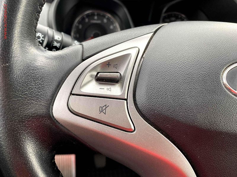 Hyundai ix20 (2014) 1.6CVVT, 1.maj,ČR, AC, park - fotka 14 z 15