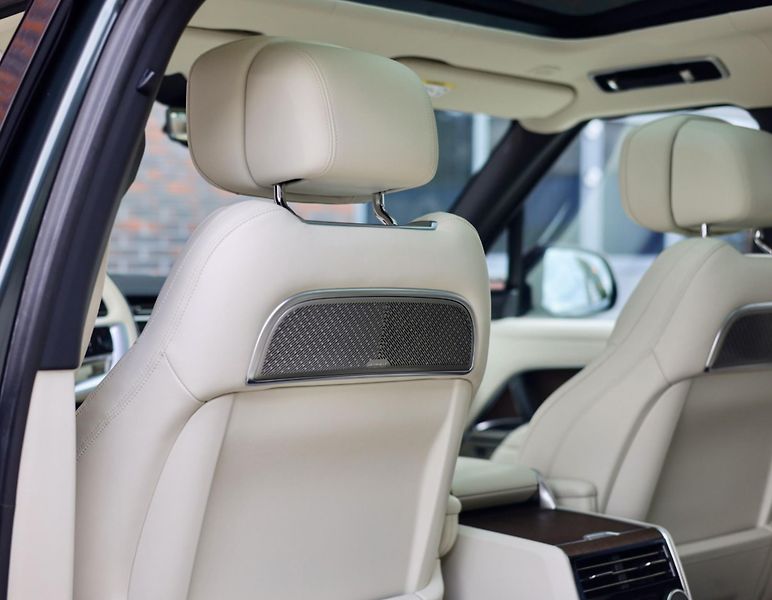 Land Rover Range Rover (2024) P460e Autobiography LWB - fotka 40 z 50