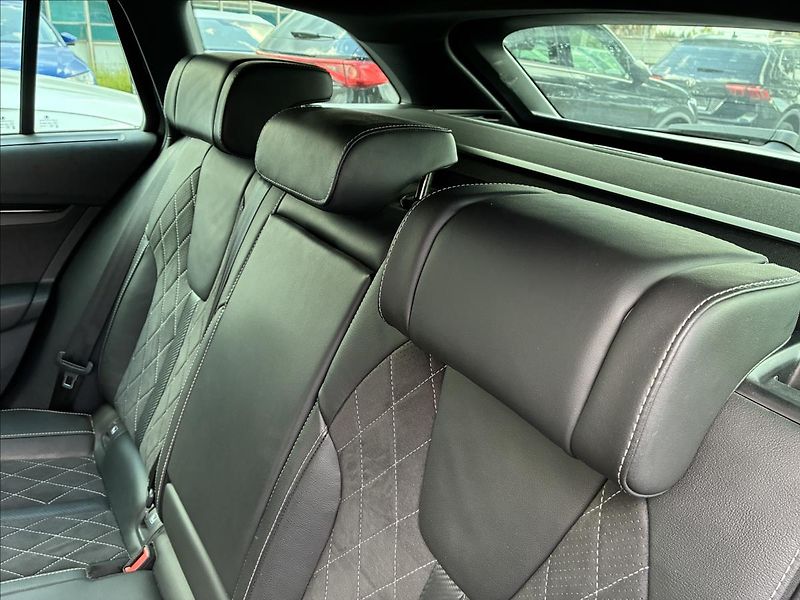 Škoda Octavia 2,0 RS,TAŽNÉ,KŮŽE,CANTON - fotka 15 z 33