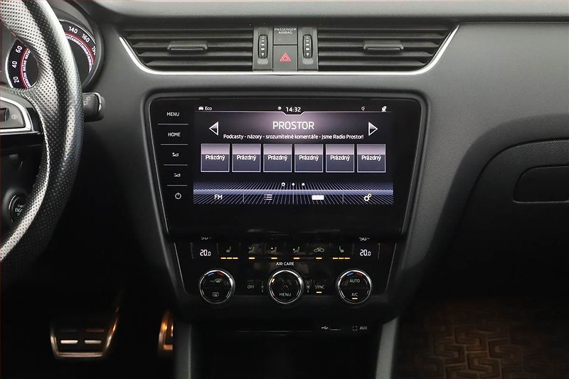 Škoda Octavia (2017) RS 2.0 TDI 4x4 DSG, 4X4 - fotka 9 z 23