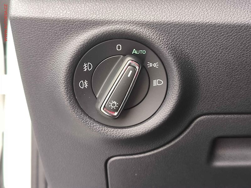 Škoda Kamiq (2024) 1.0TSi, 1.maj,ČR, DSG, LED - fotka 26 z 29