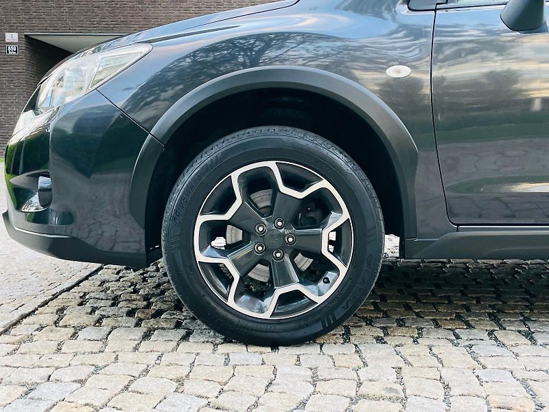 Subaru XV 2.0i 4x4 110KW MANUÁL SERVISKA - fotka 24 z 45