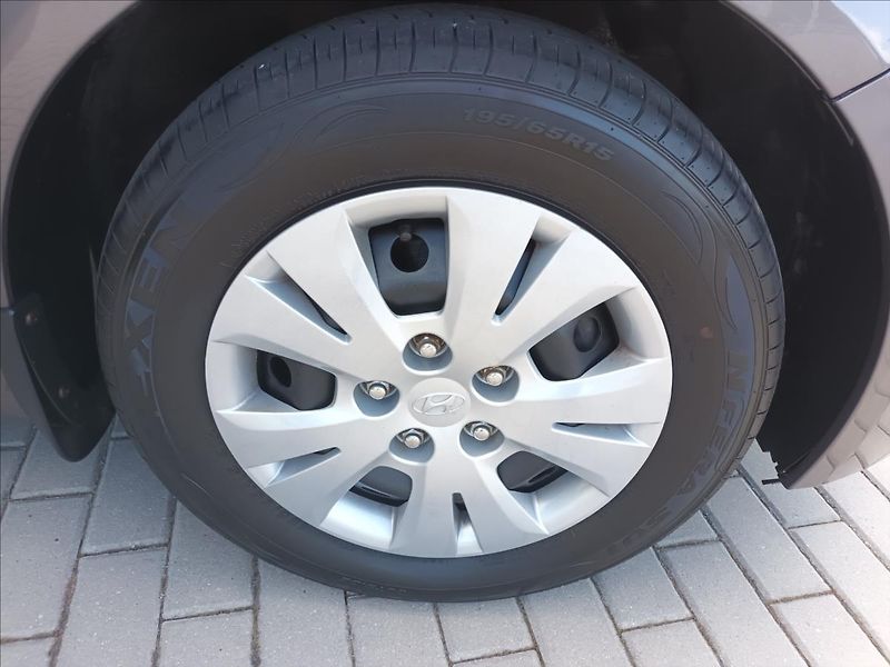 Hyundai ix20 1,4 CVVT,66KW,KLIMA,KOLA, - fotka 27 z 45
