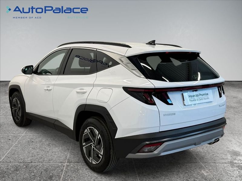 Hyundai Tucson 1,6 TGDI STYLE 117KW - fotka 6 z 19