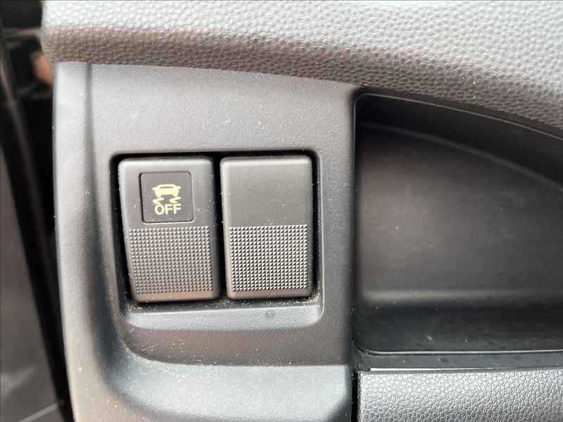 Mazda 5 1,8 i 7.MÍST KLIMA SERVIS - fotka 28 z 41