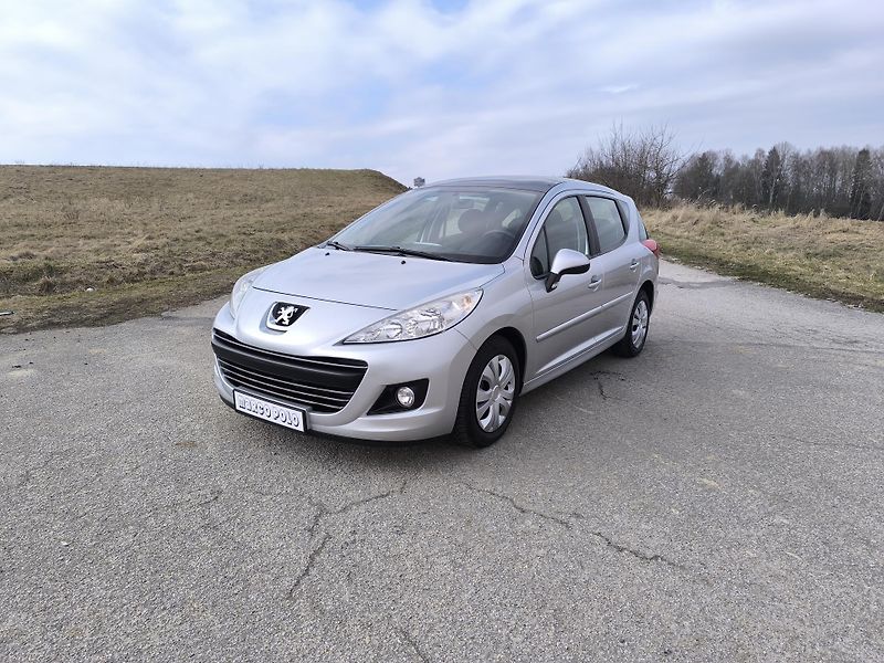 Peugeot 207 1.4  1.MAJITEL, DOLOŽENÉ KM - fotka 3 z 25