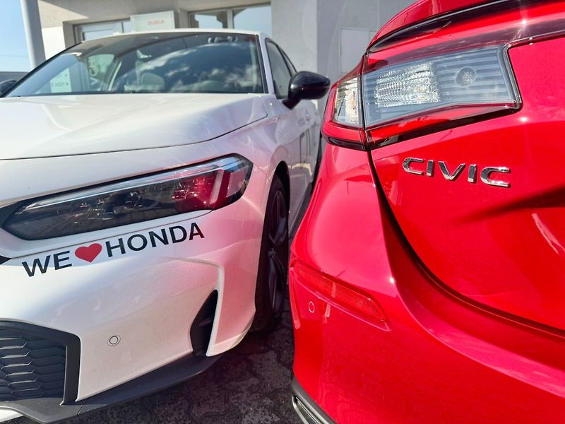Honda Civic (2026) 2.0 e:HEV SPORT GRAY skladem - fotka 18 z 20