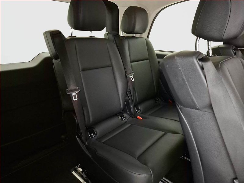 Mercedes-Benz Vito (2021) Select 119 CDI 4x4, Bus, 7Míst - fotka 22 z 22