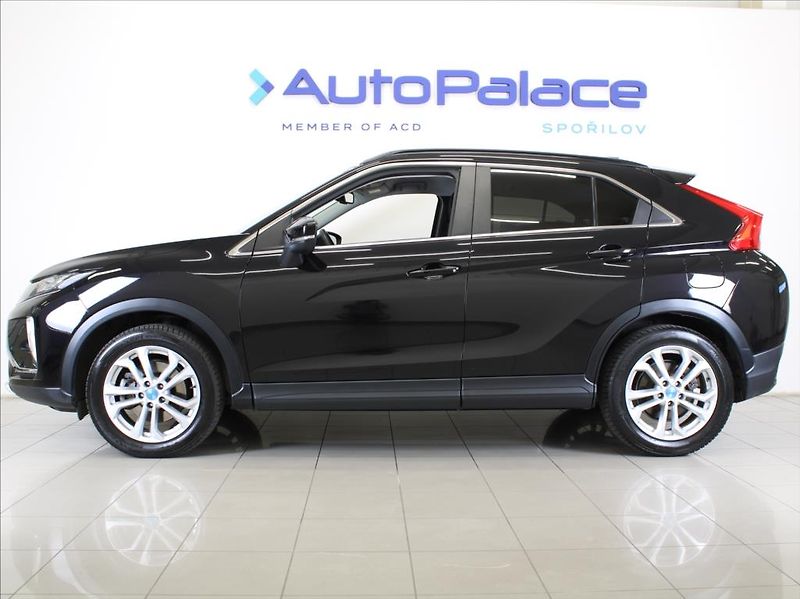 Mitsubishi Eclipse Cross 1,5 Turbo 120kW AT 69 220km! - fotka 5 z 26