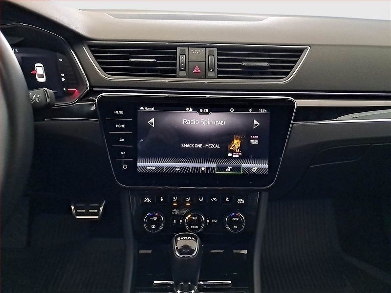 Škoda Superb (2023) Laurin&Klement 2.0 TDI - fotka 12 z 21