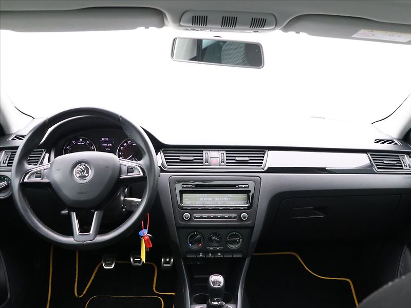 Škoda Rapid 1.2 TSI 63kW MonteCarlo Xenon - fotka 19 z 26