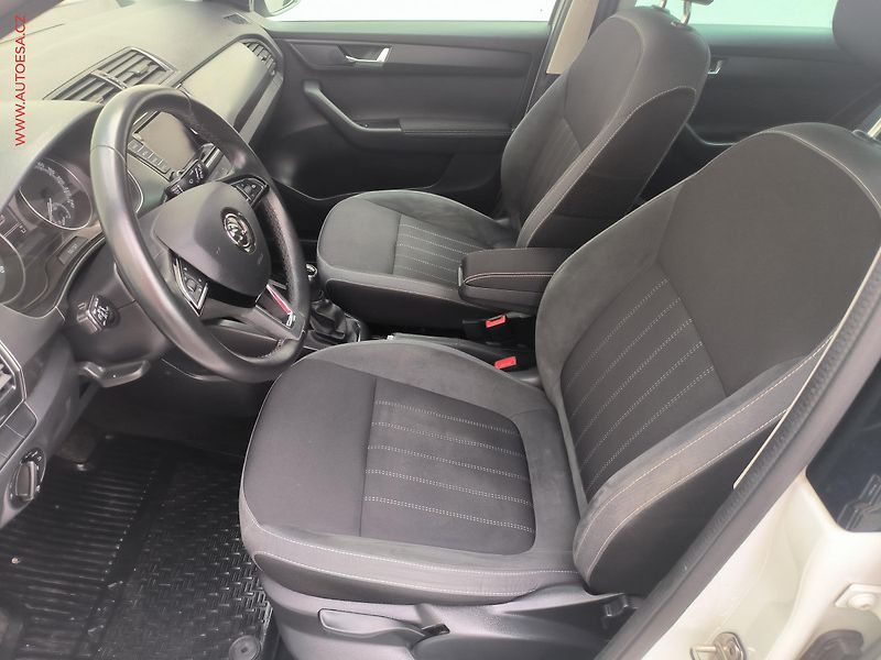 Škoda Fabia (2019) 1.0 TSI, ČR, Style, navi, LED - fotka 9 z 23