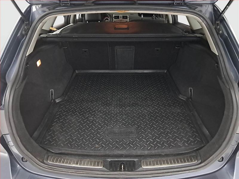 Toyota Avensis (2011) 1.8 Valvematic, Tempomat - fotka 14 z 16