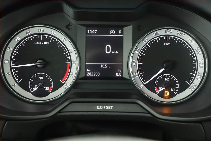 Škoda Octavia (2018) 1.6 TDI, Automat, Tempomat - fotka 8 z 20