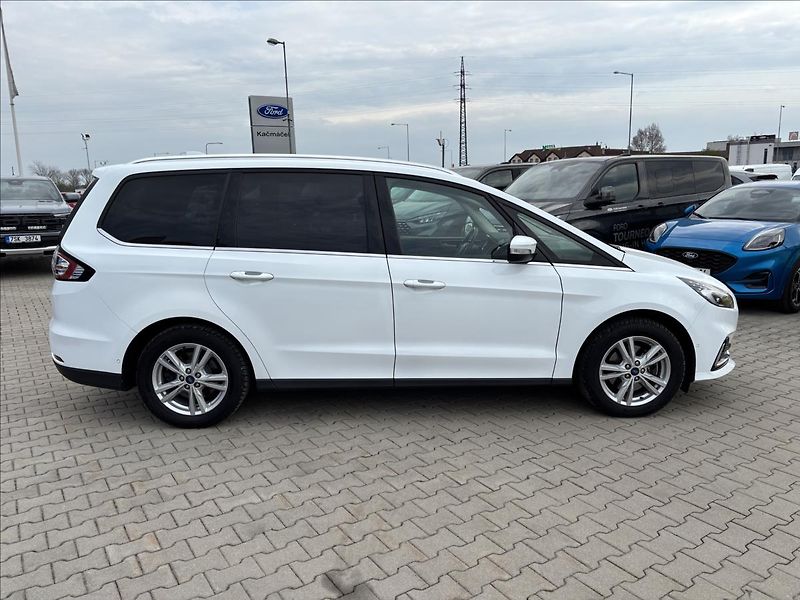 Ford Galaxy 2,0 EcoBlue 110 kW Titanium 7M - fotka 6 z 42