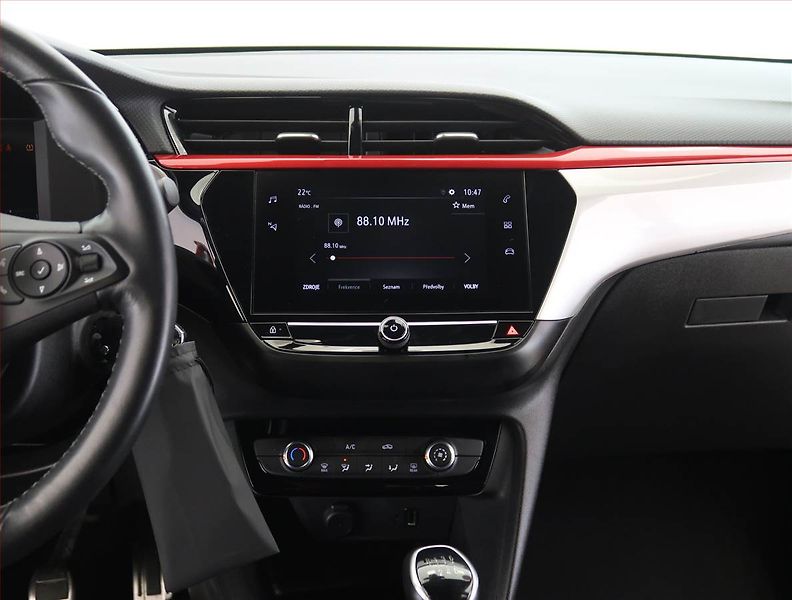 Opel Corsa (2021) GS Line 1.2 Turbo, Serv.kniha - fotka 12 z 22