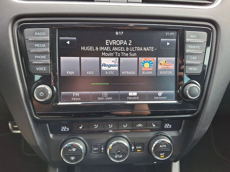 Škoda Octavia (2015) Combi RS DSG 2,0TDi 135kW - fotka 21 z 34