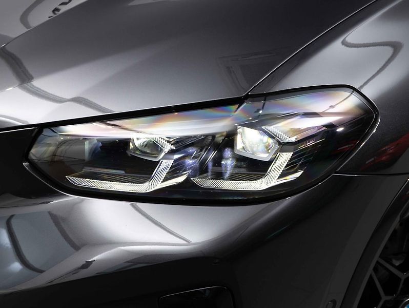 BMW X4 M - fotka 22 z 23