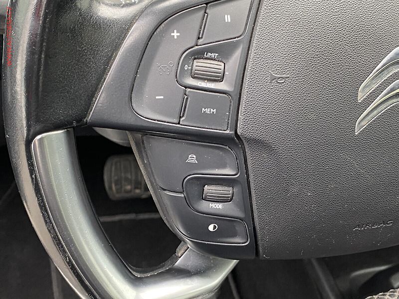 Citroën Grand C4 SpaceTourer (2020) 1.5 HDi, Shine, AT, panor - fotka 13 z 20