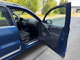 Volkswagen Tiguan 2,0 TDI 4x4 / Sport / servis.k - náhled 17