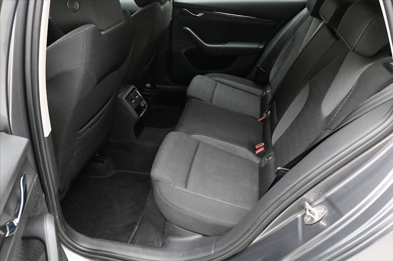 Škoda Octavia 2,0 TDI 110kW DSG Ambition Zár - fotka 13 z 26