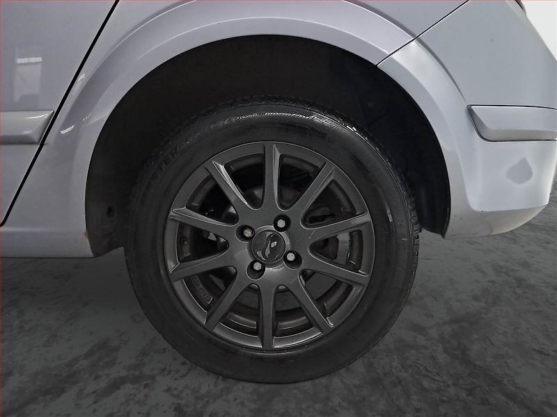 Opel Astra (2005) 1.6 16V, jezdí dobře - fotka 14 z 16