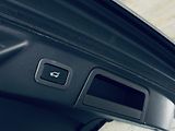 Land Rover Range Rover Velar (2018) P250*R-DYNAMIC*AWD* - náhled 36