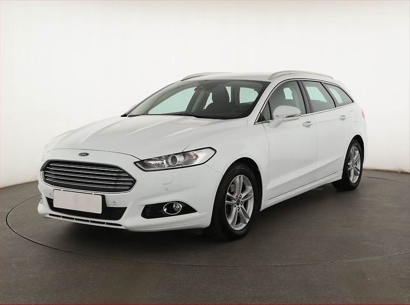 Ford Mondeo (2017) 2.0 TDCI, Automat, Navi - fotka 2 z 21