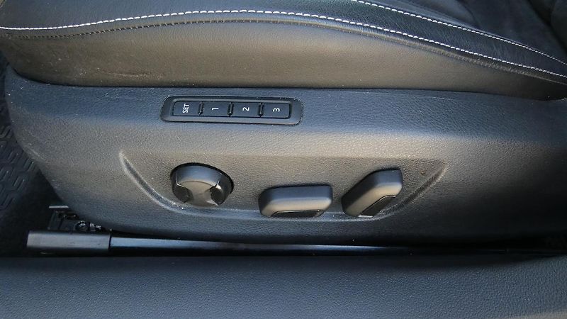 Škoda Superb Combi 1.5 TSI DSG Style - fotka 24 z 27
