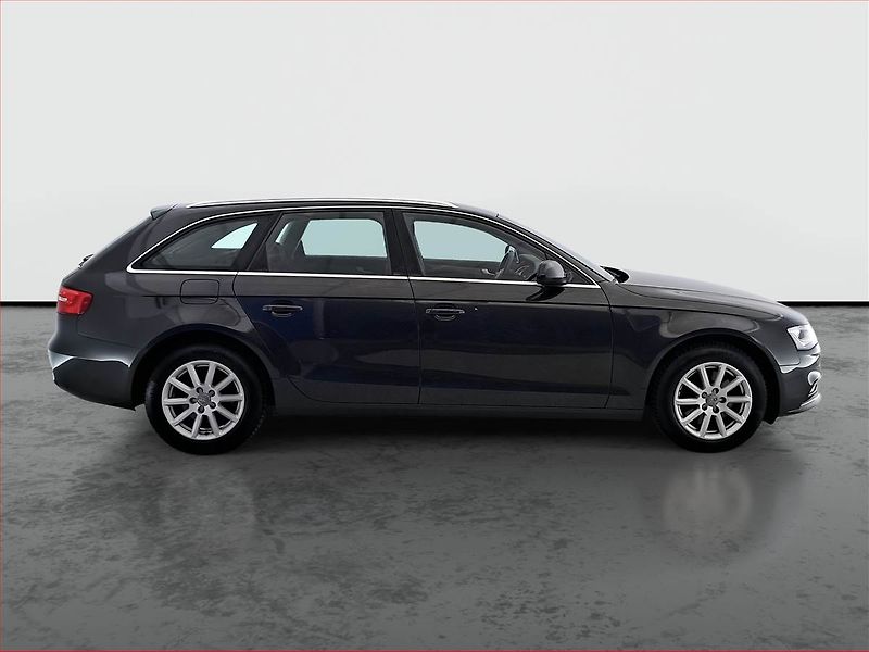 Audi A4 (2013) 2.0 TDI, Xenony, Tempomat - fotka 6 z 16