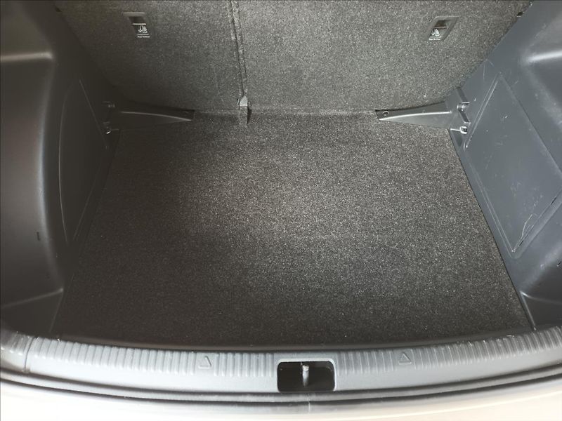 Škoda Rapid 1,2 TSI,81KW,KLIMA,PARKING, - fotka 19 z 39