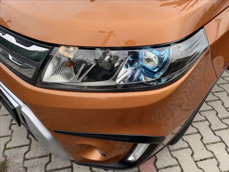 Suzuki Vitara 1,6 4x4 AUTOMAT - fotka 25 z 30