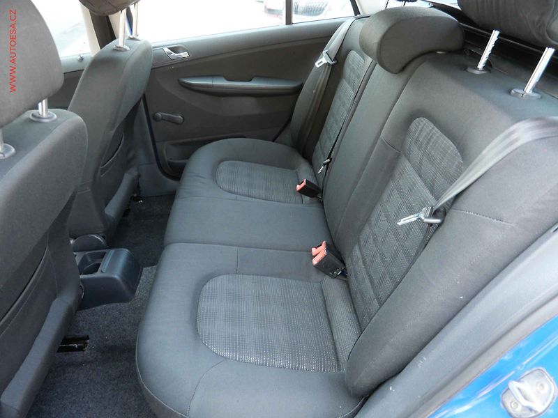 Škoda Fabia (2005) 1.4i, ČR, AC, temp - fotka 10 z 12