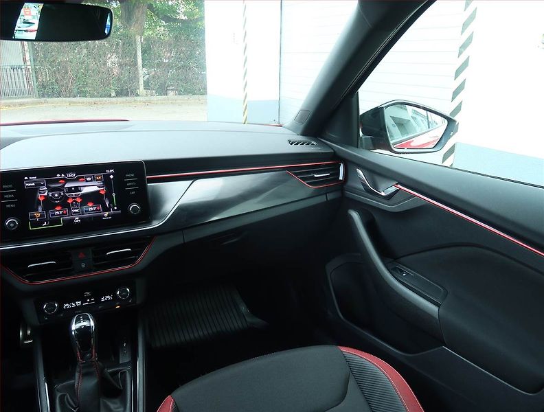 Škoda Kamiq (2022) Monte Carlo 1.0 TSI - fotka 8 z 25