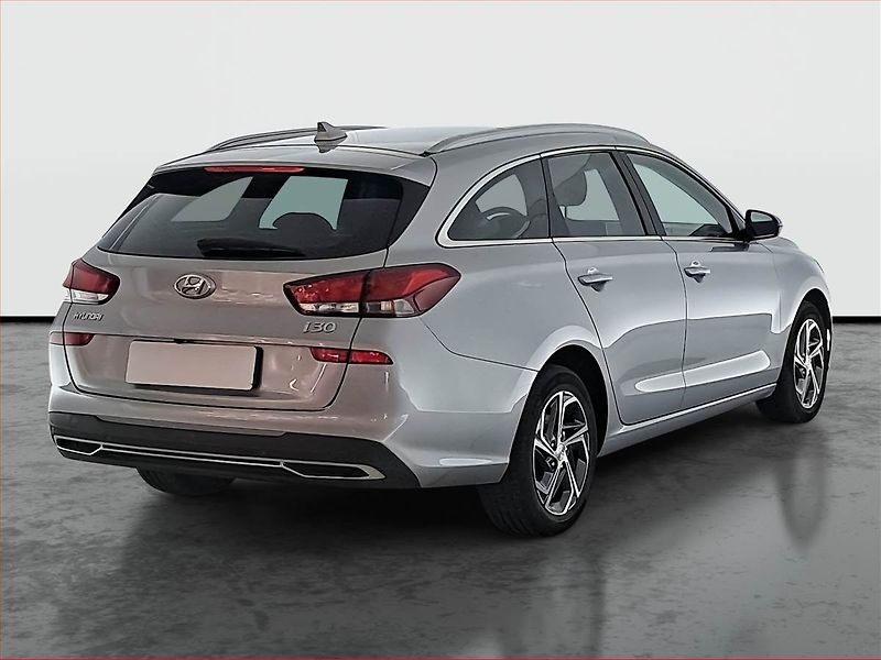 Hyundai i30 (2023) Smart 1.0 T-GDI - fotka 5 z 17