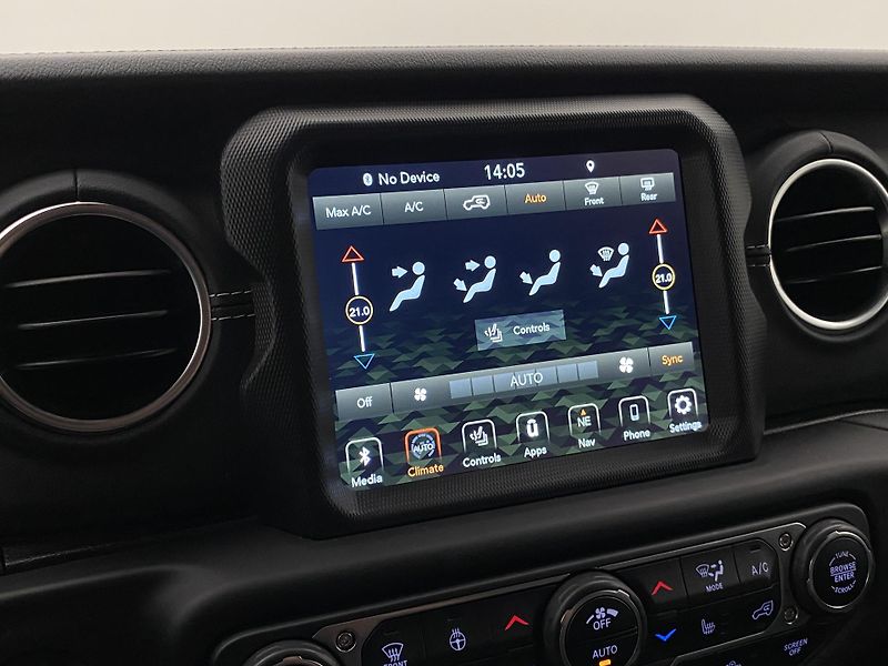 Jeep Wrangler UNLIMITED PHEV 4xE CZ 1.maj - fotka 50 z 61