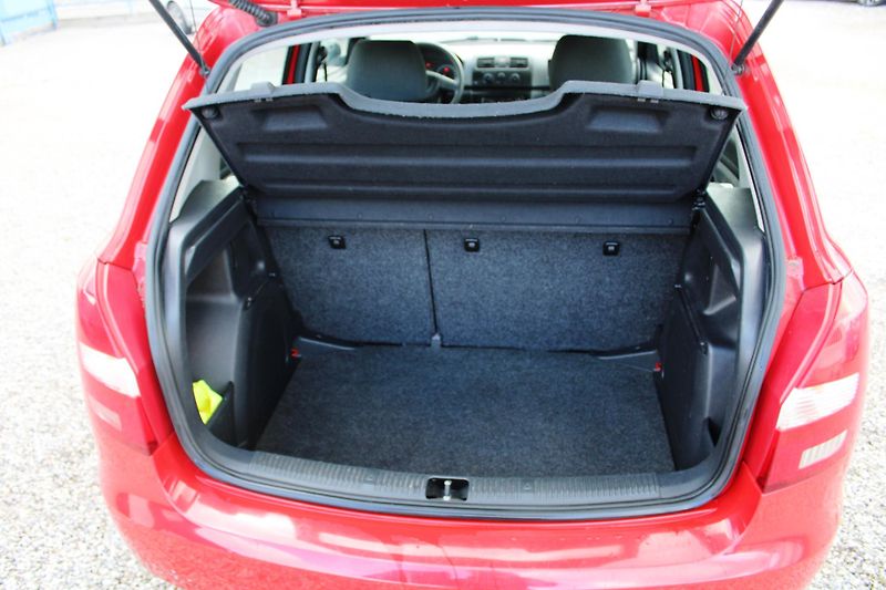 Škoda Fabia (2010) REZERVACE - fotka 11 z 16