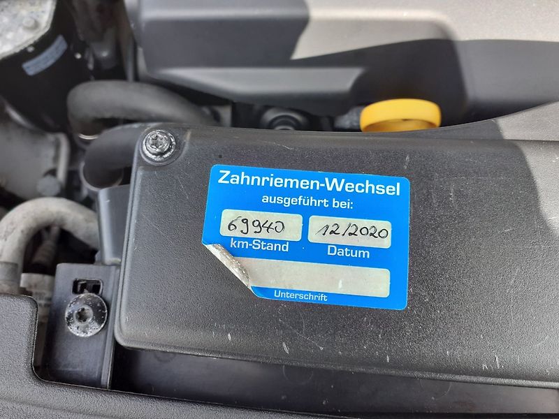 Volkswagen Sharan (2017) 2.0 TDI 4X4 DSG 7 MÍST. - fotka 33 z 48